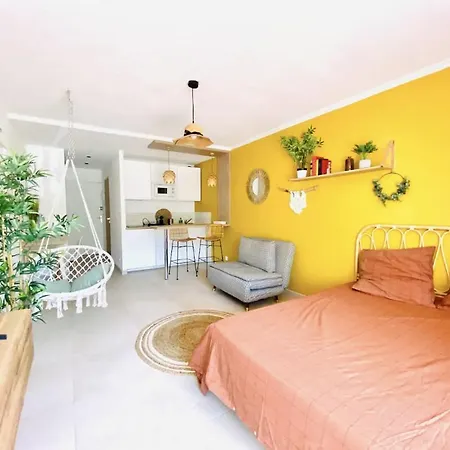 아파트 Terrasse & Parking Gratuit En 님