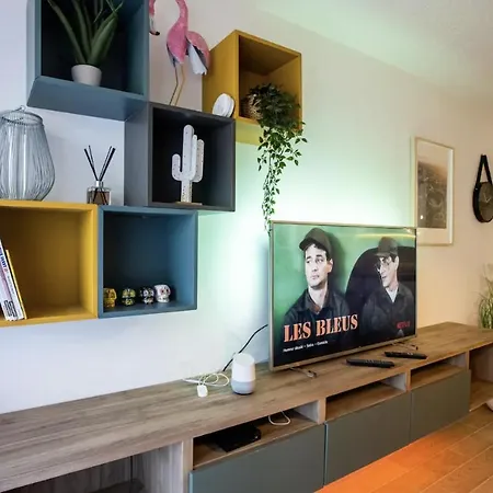 Terrasse & Parking Gratuit En 님